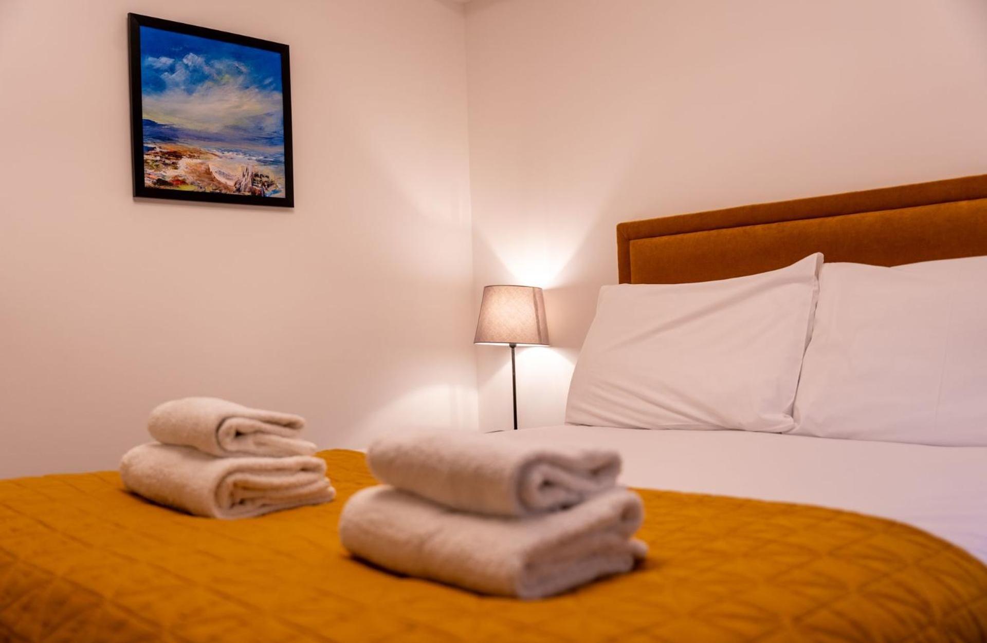 Bowmore Apartment Oban Bagian luar foto