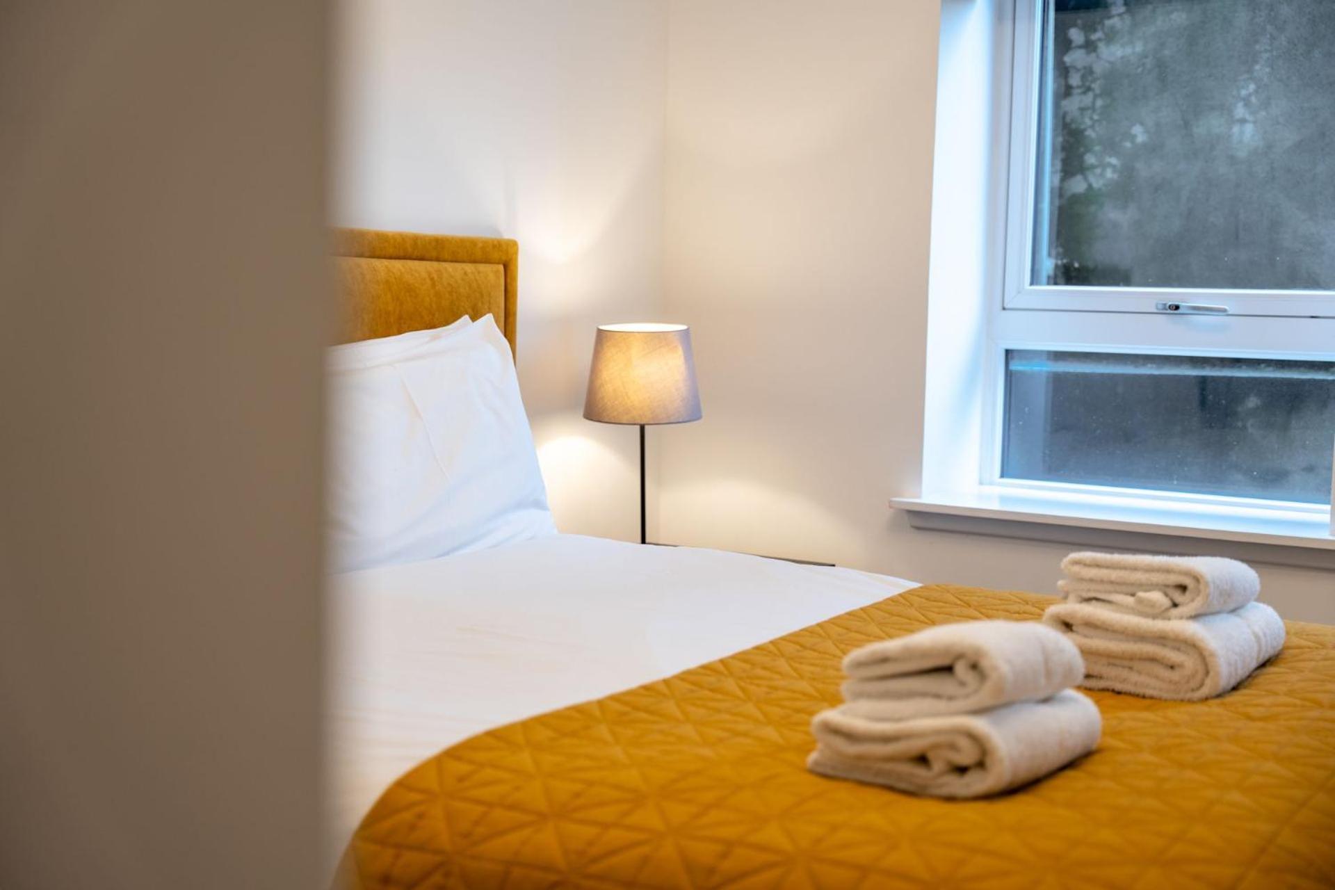 Bowmore Apartment Oban Bagian luar foto